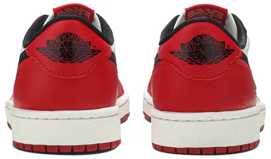 Air Jordan 1 Retro Low OG 'Chicago' 2025
